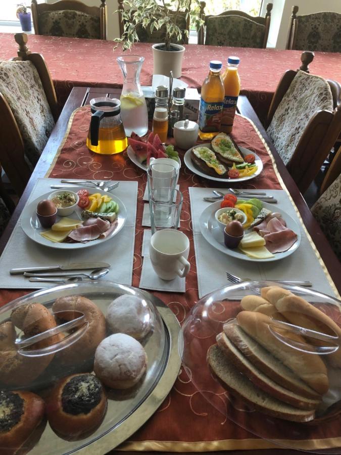 Ubytovani V Soukromi Rodinne Vily V Decine المظهر الخارجي الصورة